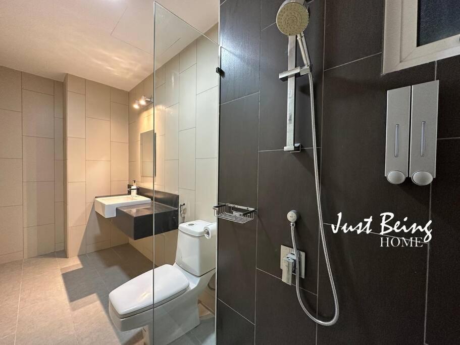 Pangsapuri Jbh Family For 6pax King/queen/single/sofa