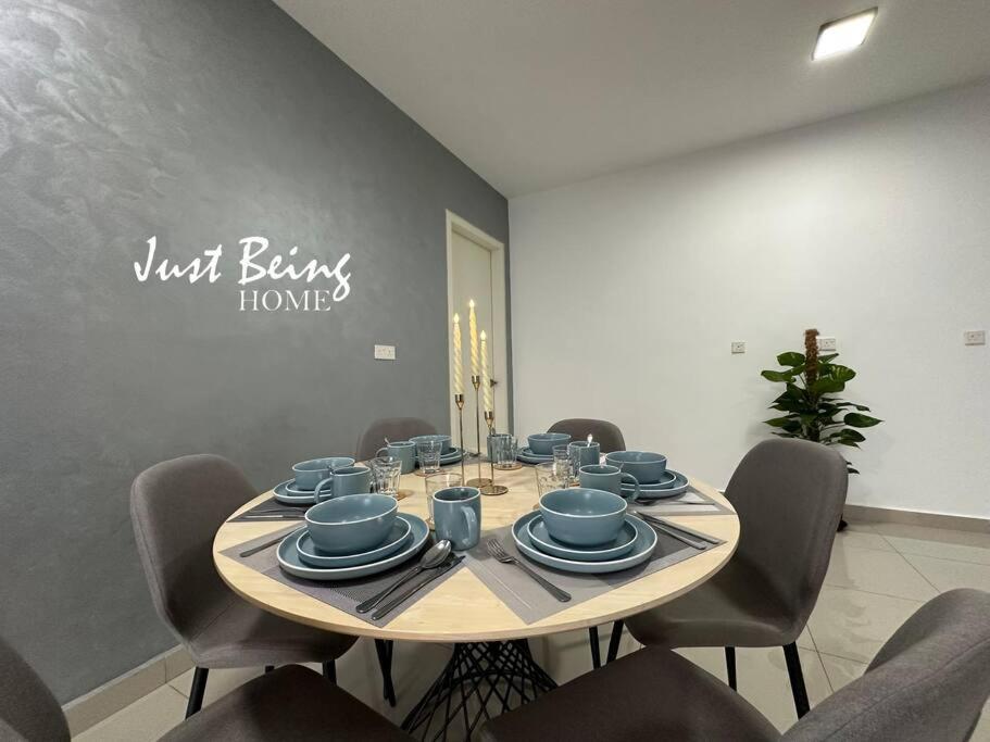 Jbh Family For 6pax King/queen/single/sofa Pangsapuri *