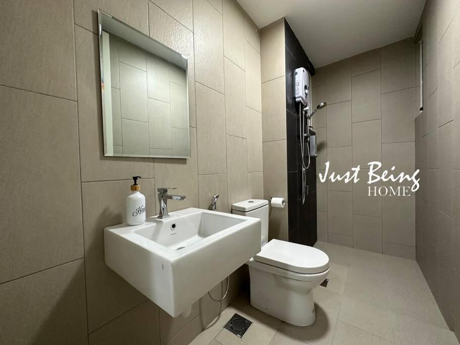 Jbh Family For 6pax King/queen/single/sofa * Kuala Lumpur